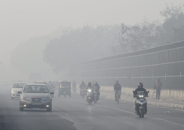 Weather Forecast : यहां का पारा शून्‍य से नीचे, झारखंड में बारिश ने बढ़ा दी ठंडक, दिल्ली में शीतलहर का प्रकोप, जानें यूपी-बिहार सहित अन्य राज्यों के मौसम का हाल