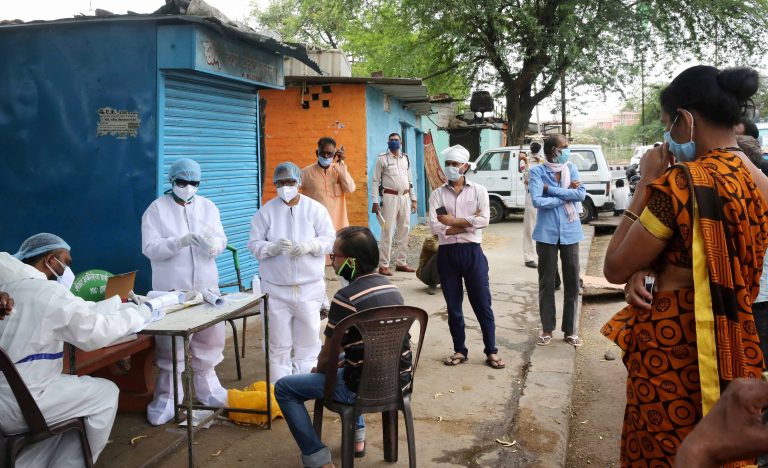 पश्चिम बंगाल में कोरोना से बेकाबू होते हालात, 24 घंटे में सामने आये 14,281 नये मामले, 59 की गयी जान