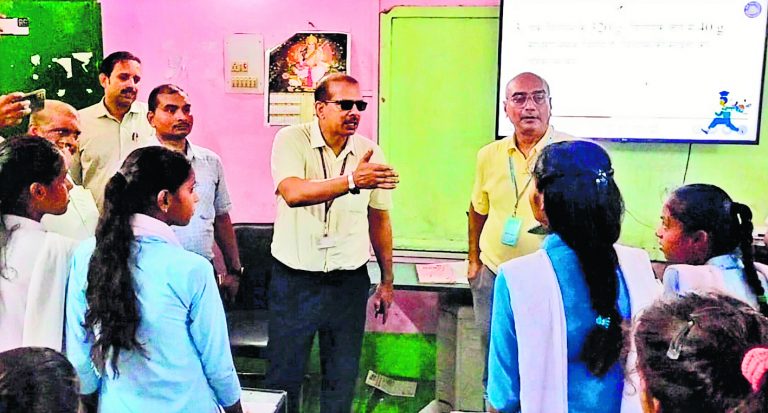 बिहार के स्कूलों में छुट्टियों को लेकर क्यों गंभीर हैं के के पाठक? जानिए किन 6 बड़ी वजहों का किया खुलासा…