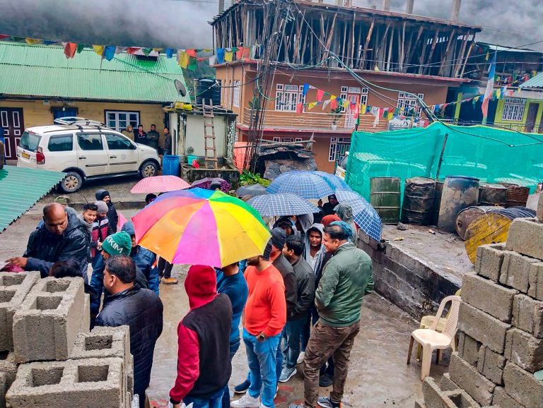 Weather Forecast: पश्चिमी विक्षोभ के कारण नवरात्रि के दौरान यहां होगी बारिश, मौसम विभाग ने जारी किया अलर्ट