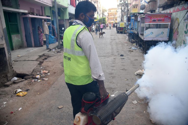 Coronavirus LIVE update Bihar : बिहार में मरीजों की संख्या 32, स्वास्थ्यकर्मियों की छुट्टियां रद्द