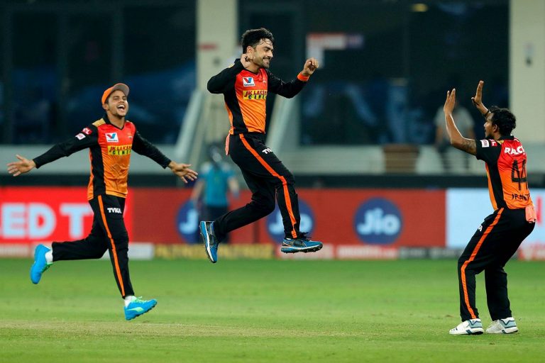 IPL 2020, SRH vs KXIP : हैदराबाद की धमाकेदार जीत, शर्मनाक हार के बाद प्लेऑफ की दौड़ में पिछड़ा पंजाब