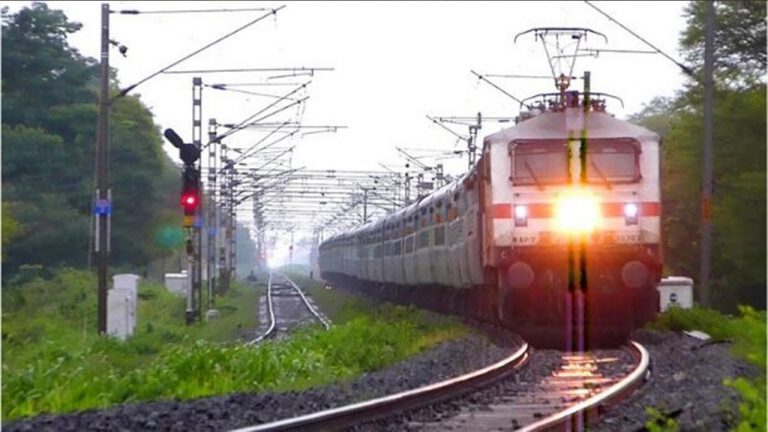 एनईआर की रानीखेत एक्सप्रेस-उत्तरांचल संपर्क क्रांति बनी शान, आइएसओ 9001 और 2015 का मिला सर्टिफिकेट
