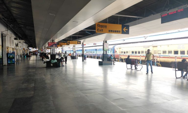 COVID19outbreak : दूसरे राज्यों से आने वाली  ट्रेन,बसें 31 मार्च तक नहीं कर सकेंंगी झारखंड में प्रवेश