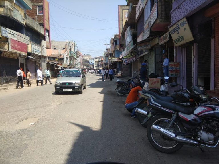 लॉकडाउन में  कानून तोड़कर बाहर निकले तो हो सकती है दो साल की सजा