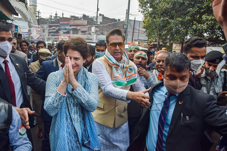 ‘CM से लेकर PM तक, सब अपने विकास के बारे में सोच रहे हैं’, प्रियंका गांधी ने कही ये बात