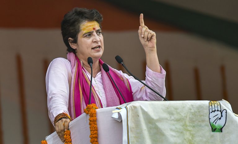 छत्तीसगढ़ में ED रेड पर भड़कीं प्रियंका गांधी, कहा- प्रधानमंत्री जी के मित्र गौतम अडाणी…