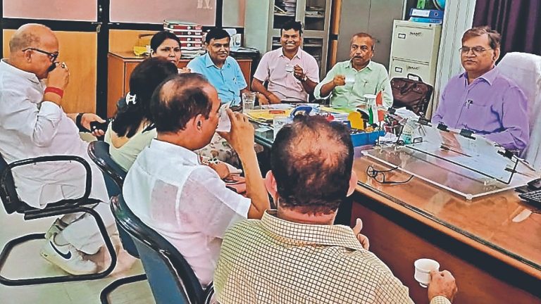 पटना विश्वविद्यालय शिक्षक संघ चुनाव: ‘काम किया है काम करेंगे’ नारे के साथ चुनाव प्रचार में निकले पुराने नेता