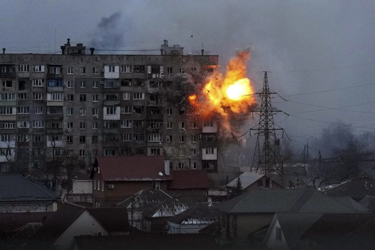 Russia Ukraine War: रूस की जमीन पर छिड़ रहा युद्ध! यूक्रेन के पलटवार से दहला रूस, कब खत्म होगी यह लड़ाई