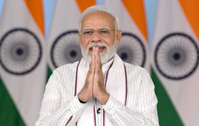 समग्र स्वतंत्रता की ओर बढ़ते कदम