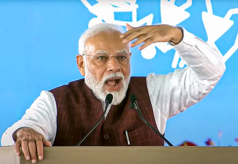 ‘बीजेपी वाले घबरा गये हैं’, पीएम मोदी के एक बार फिर दुनिया के सबसे लोकप्रिय नेता बनने पर कांग्रेस का तंज