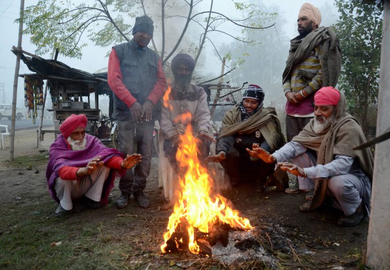 Bengal Weather Forecast : ठंड से कांप रहा बंगाल, शीतलहर की चेतावनी, कैसा रहेगा कोलकाता का मौसम