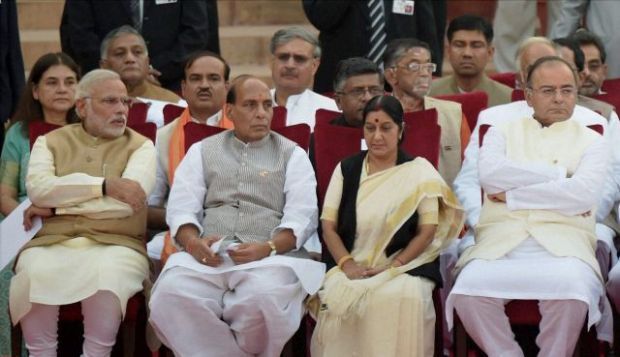 जानिए, मोदी के कैबिनेट में कौन है सबसे धनी और कौन है सबसे गरीब