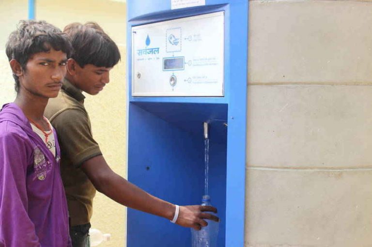 गर्मियों में दिल्ली वासियों की प्यास बुझाएगा ‘वॉटर एटीएम’
