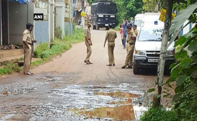 केरल में CPM की रैली पर बम हमले में 10 घायल, RSS पर आरोप