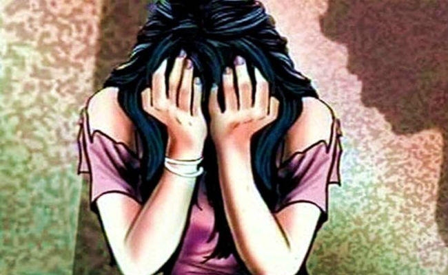 Bhagalpur: नाबालिग के साथ जुड़वा भाइयों ने किया दुष्कर्म, पीड़िता की बहन ने देखा, जान से मारने की दी धमकी