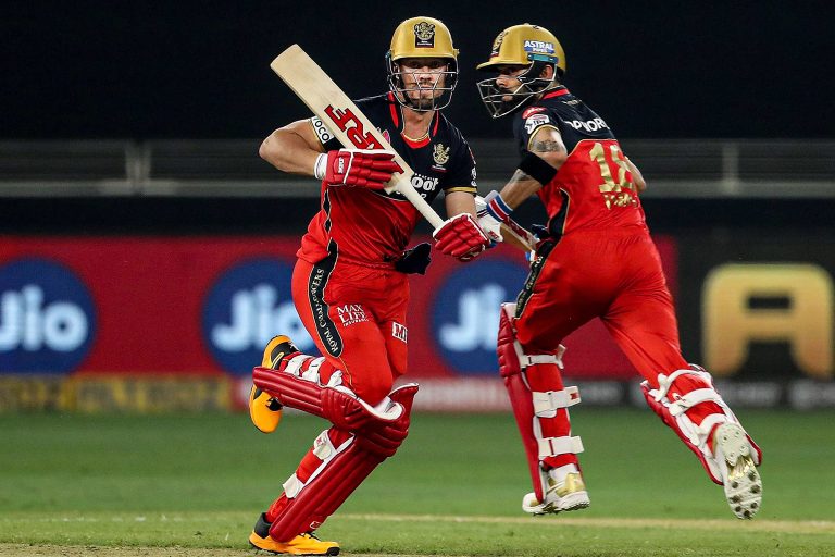 IPL 2020, RCB vs RR latest : कोहली-पडिक्कल के तूफान में उड़ा राजस्थान, आरसीबी की 8 विकेट से धमाकेदार जीत IPL 2020, RCB vs RR latest : कोहली-पडिक्कल के तूफान में उड़ा राजस्थान, आरसीबी की 8 विकेट से धमाकेदार जीत