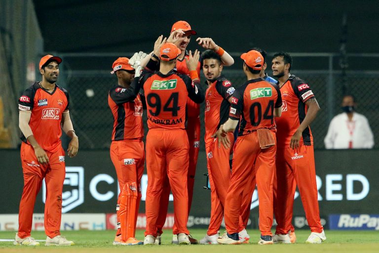 IPL 2022: वाशिंगटन सुंदर एक बार फिर हुए चोटिल, नहीं खेल पायेंगे अगला मुकाबला, कोच मूडी ने दी जानकारी