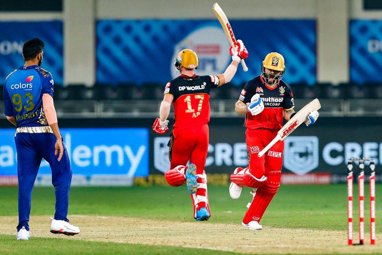 IPL 2020, MI vs RCB : RCB ने Mumbai को सुपर ओवर में ऐसे हराया, मैच में चौकों और छक्कों की हुई बरसात