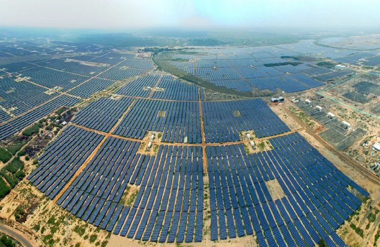 अडाणी ग्रीन एनर्जी को 2,500 करोड़ रुपये जुटाने को शेयरधारकों की मंजूरी