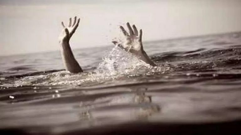 नहर में नहाते समय सेल्फी लेना युवक को पड़ा महंगा, पैर फिसलने से युवक की मौत