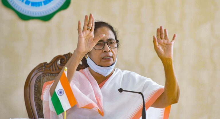 कोरोना के कारण खतरे में ममता बनर्जी की कुर्सी, उपचुनाव के लिए फिर चुनाव आयोग से मिलेंगे टीएमसी नेता