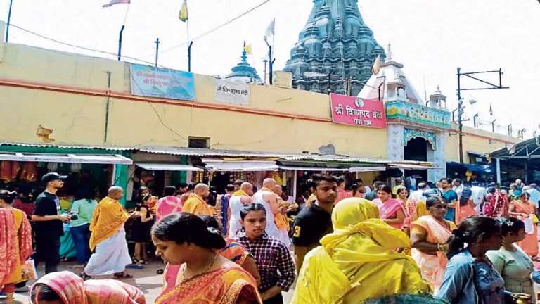 मोतिहारी में दर्दनाक हादसा: शौचालय की टंकी के लिए खुदाई करने के दौरान मिट्टी ढही, मां-बेटी की मौत