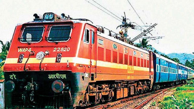 कोलकाता और लखनऊ के बीच होली स्पेशल ट्रेन