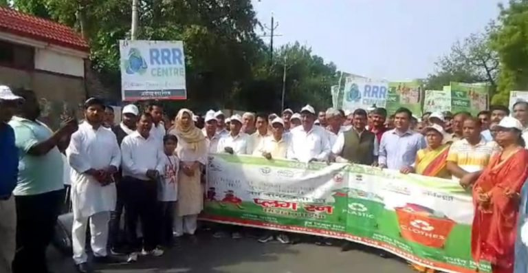 अलीगढ़ में पर्यावरण बचाने के लिए महापौर प्रशांत सिंघल चलाएंगे साइकिल, पेड़ लगाने की धर्मगुरुओं ने की अपील