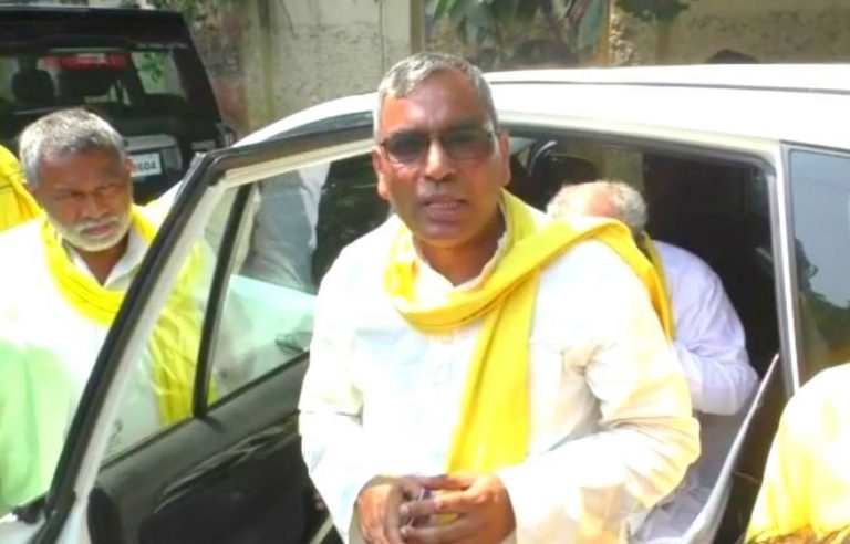 UP Election 2022: ओपी राजभर को धमकी के मामले बड़ा एक्शन, पुलिस ने अज्ञात वकीलों के खिलाफ दर्ज किया केस