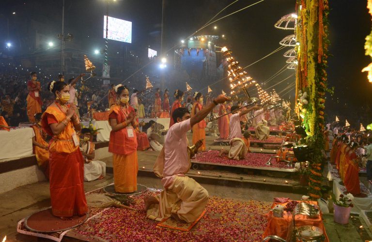 Sawan 2022: वाराणसी में सावन की तैयारी में जुटी पुल‍िस, श्रद्धालुओं की सुरक्षा की फुलप्रूफ है तैयारी…