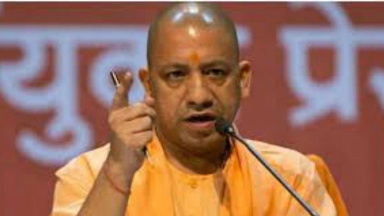 ‘बेलगाम घोड़ा है सोशल मीडिया, इसका कोई माई-बाप नहीं है’, जानें सीएम योगी ने क्यों कही यह बात