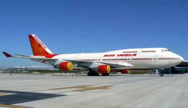 Flights: दिल्ली से आने वाली दो फ्लाइटें हुई डायवर्ट, 9 बजकर 10 मिनट पर हुई पहली लैडिंग, कई फ्लाइटें लेट