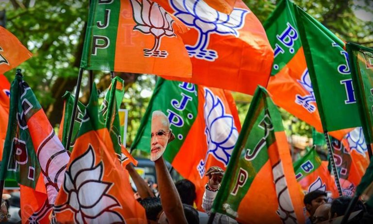 Gujarat Election 2022: गुजरात में चुनाव से पहले BJP की बड़ी कार्रवाई, 12 और बागियों को किया निलंबित