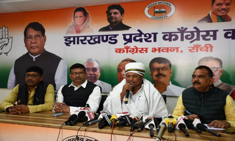 किसानों के समर्थन में झारखंड में 31 जनवरी को ट्रैक्टर रैली का होगा आयोजन, कृषि मंत्री ने एकजुट होने की अपील की किसानों के समर्थन में झारखंड में 31 जनवरी को ट्रैक्टर रैली का होगा आयोजन, कृषि मंत्री ने एकजुट होने की अपील की
