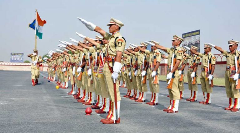 CAPF: बीएसएफ में सबसे कम तो सीआईएसएफ में सबसे अधिक पद हैं रिक्त