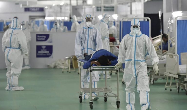 Coronavirus: भारत में कोरोना से 24 घंटे में 24 लोगों की मौत, 69 दिन बाद एक्टिव केस में आयी कमी