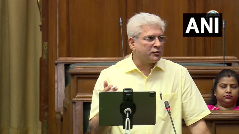Delhi Budget 2023: 1600 ई-बसें, 29 फ्लाईओवर, 78800 करोड़ के दिल्ली बजट में किये गये ये बड़े ऐलान