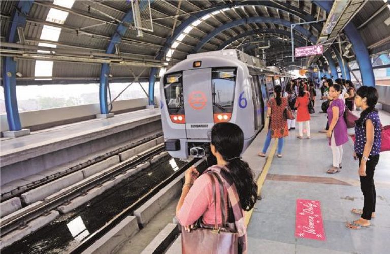 Delhi News: येलो लाइन में बदली गई मेट्रो की टाइमिंग, DMRC ने दी जानकारी