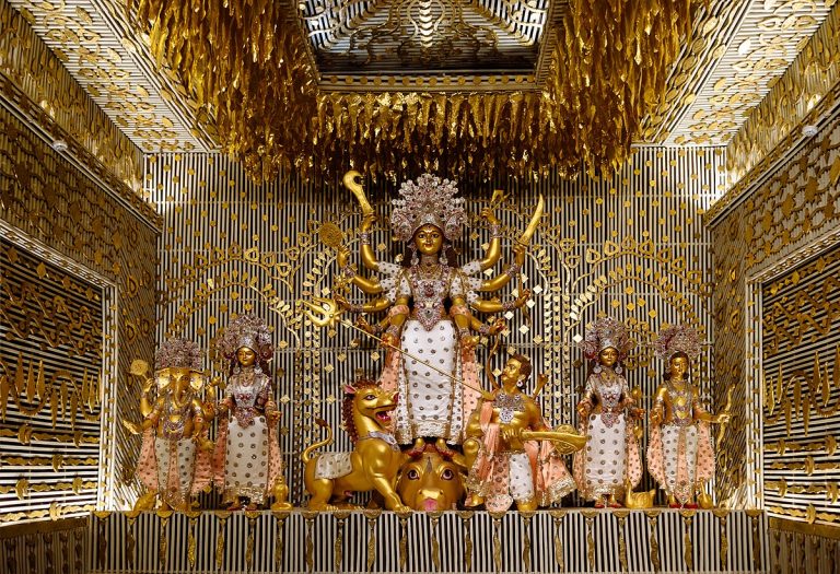 बंगाल में दुर्गा पूजा पर COVID19 का साया