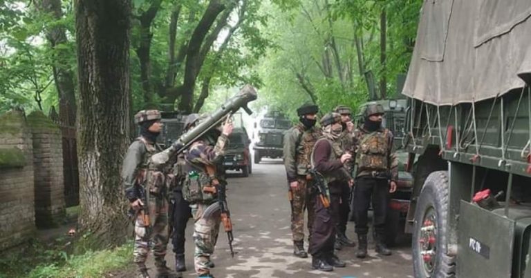 Naxal Attack in Odisha: नक्सली हमले में सीआरपीएफ के तीन जवान शहीद