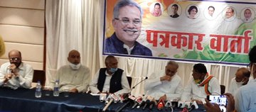 Madhya Pradesh By Election 2020 : ‘शिवराज बिना सत्ता के छटपटा रहे थे और सिंधिया…’