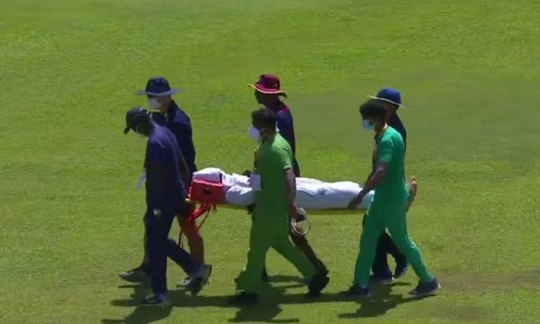SL vs WI Test के दौरान हुआ हादसा, वेस्ट इंडीज खिलाड़ी के हेलमेट पर लगी गेंद, स्ट्रेचर पर ले जाना पड़ा अस्पताल
