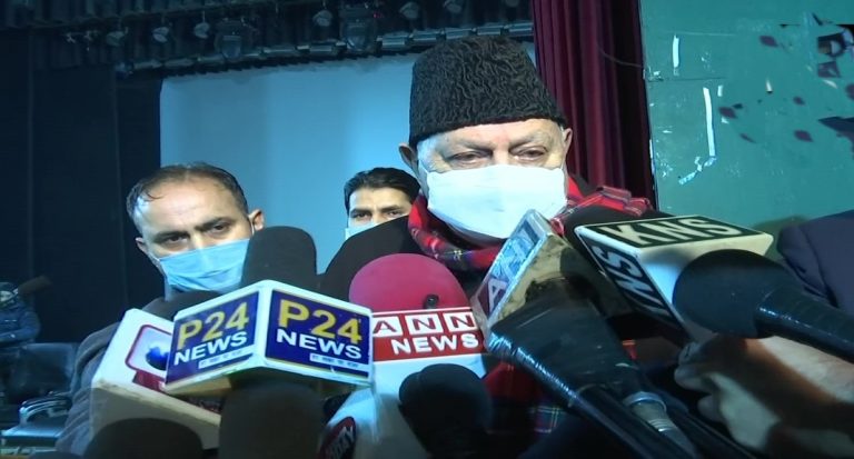 हैदरपुरा मुठभेड़ पर पुलिस की रिपोर्ट गलत, फारुक अब्दुल्ला ने कहा-पुलिस ने आमलोगों की हत्या की