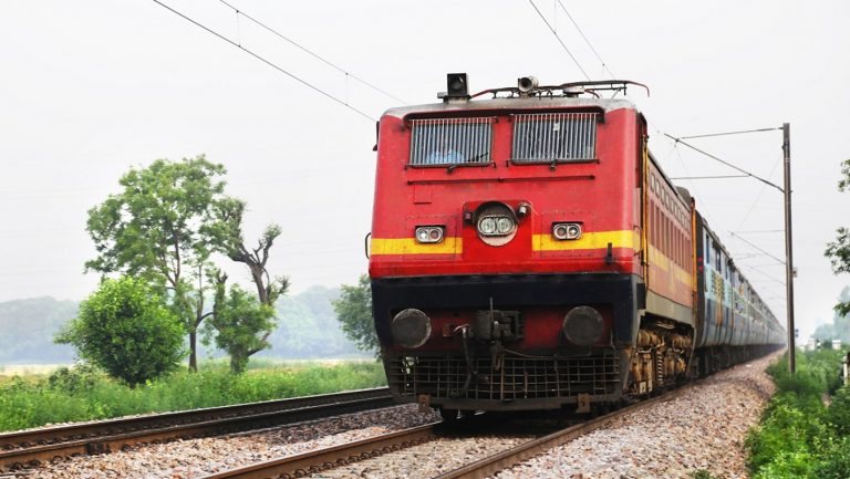 Indian Railways: पटना और समस्तीपुर से आरआरबी परीक्षा के लिए चलेंगी स्पेशल ट्रेनें, जानें पूरा शेड्यूल