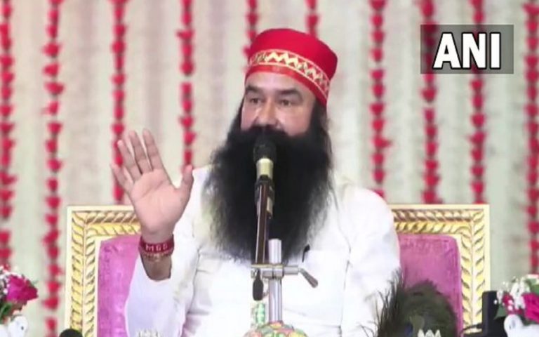 डेरा सच्चा सौदा प्रमुख गुरमीत राम रहीम सुनारिया जेल से बाहर आया, अलर्ट मोड में पुलिस