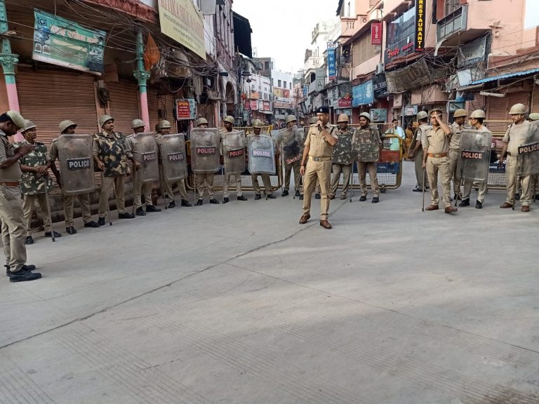 Gyanvapi survey: ज्ञानवापी मस्जिद परिसर में सर्वे-वीडियोग्राफी का काम जारी, छावनी में तब्दील हुआ इलाका