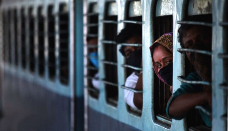 IRCTC News : आज रात 11.45 बजे से पहले करा लें ट्रेन टिकटों की बुकिंग, नहीं तो…