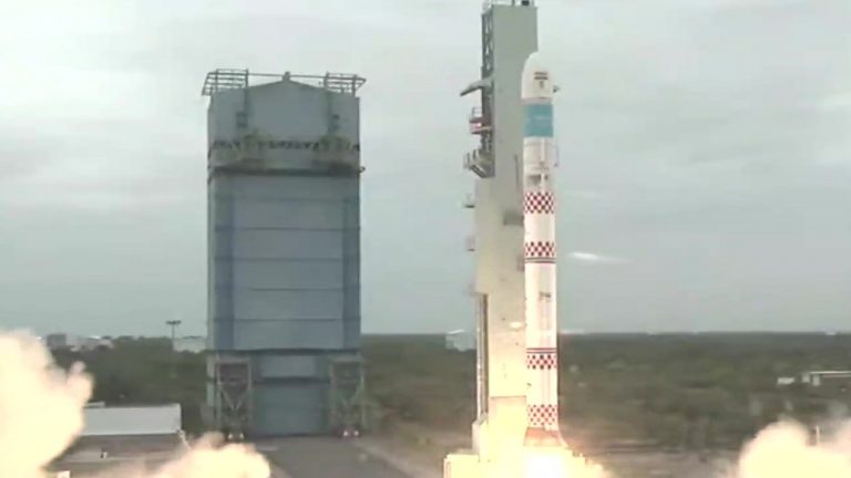 ISRO SSLV Launch: डेटा लॉस का शिकार हुआ इसरो का पहला एसएसएलवी, ऑरबिट तक नहीं पहुंच पाया सैटेलाइट