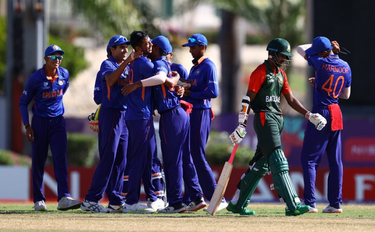 ICC U19 World Cup 2022: भारत ने बांग्लादेश को 111 रन पर किया ढेर, रवि और विक्की की घातक गेंदबाजी